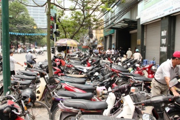 Mopeds in Hanoi