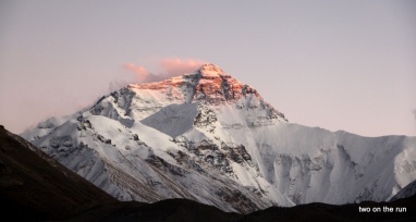 Mt. Everest beim Sonnenuntergang