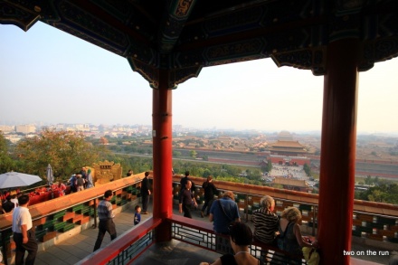 Blick auf die Verbotene Stadt vom Hügel des Jingshan Park